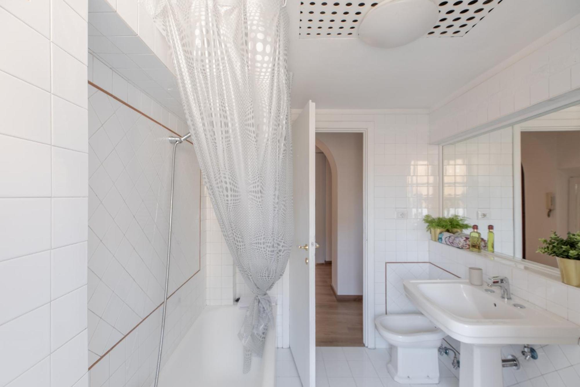 Iflat Bright Brand New 3-Bedroom Apt In Monti Рим Экстерьер фото